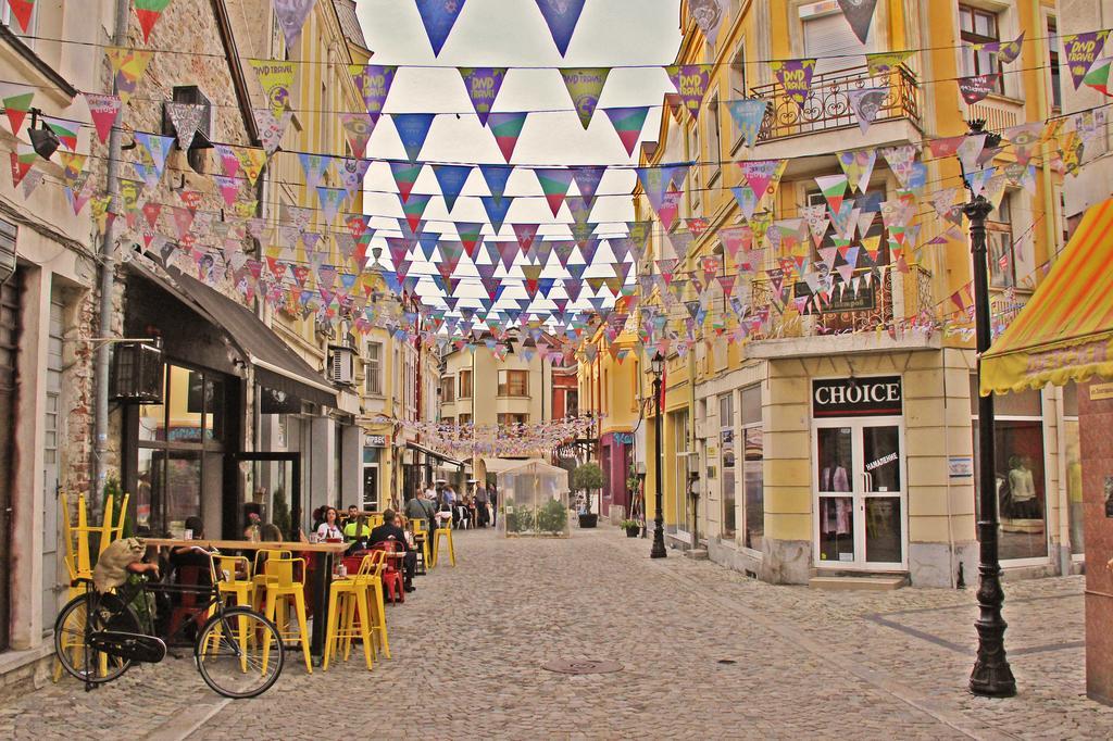 Lilly Apartments Plovdiv Buitenkant foto